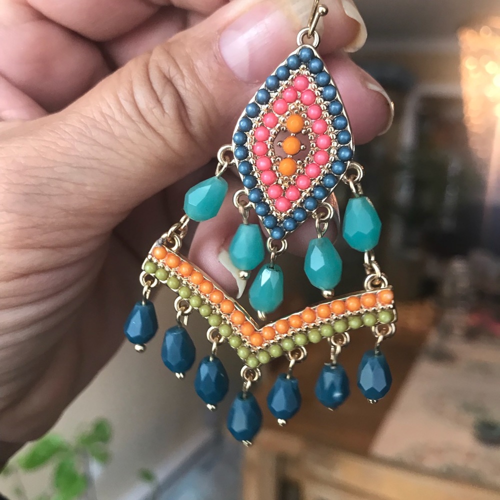 INC MULTI COLOR EARRINGS